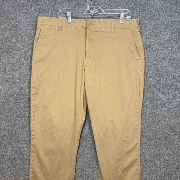 Lee Pants Mens 40x32 Beige Extreme Motion MVP Relaxed Straight Chinos Stretch - Picture 5 of 11